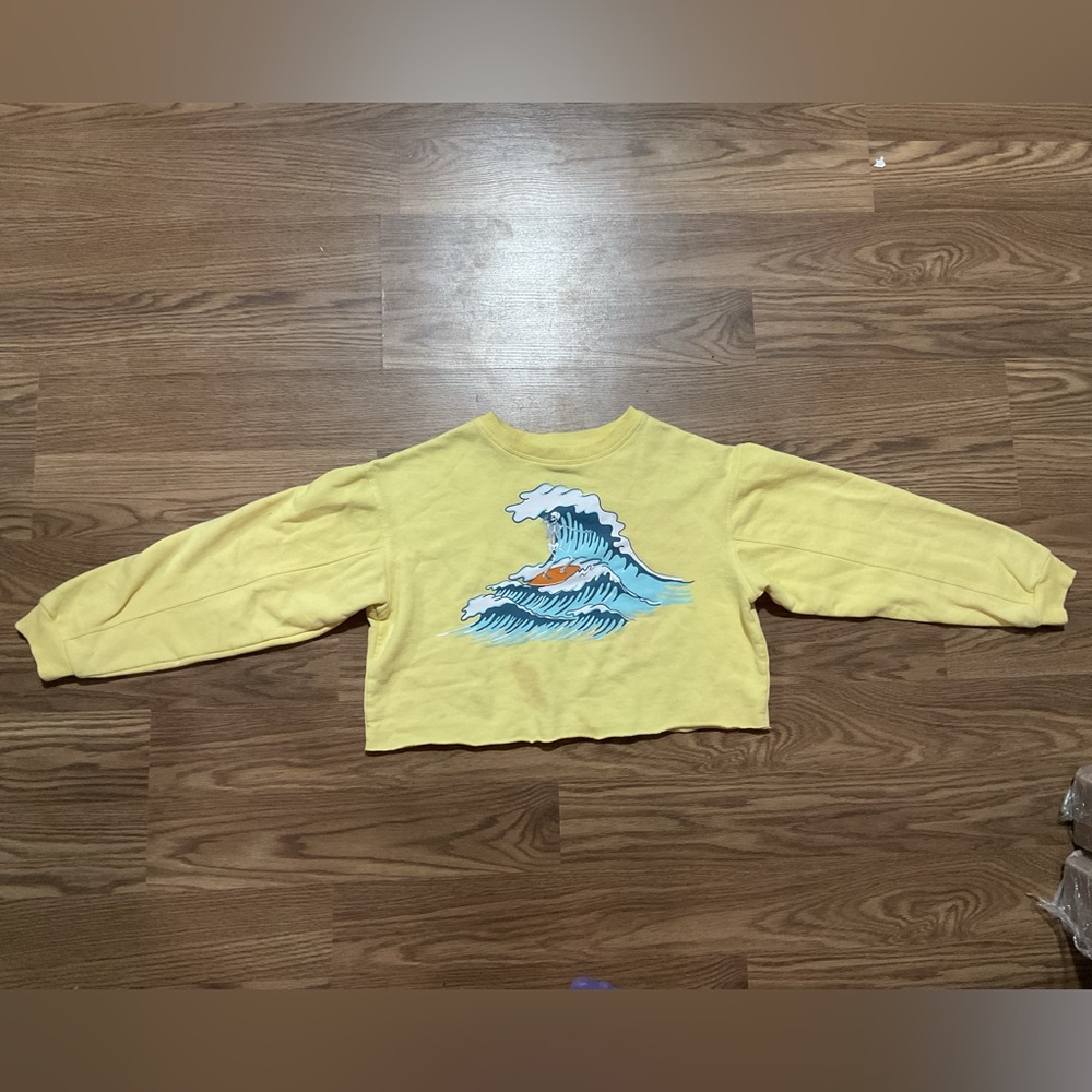 Yellow Cropped Sweatshirt. Riding the wave